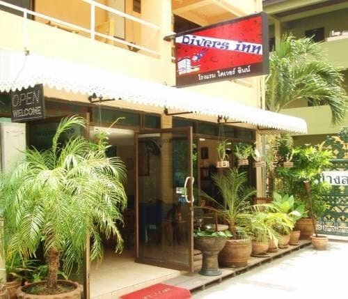 Divers Inn - photo 1