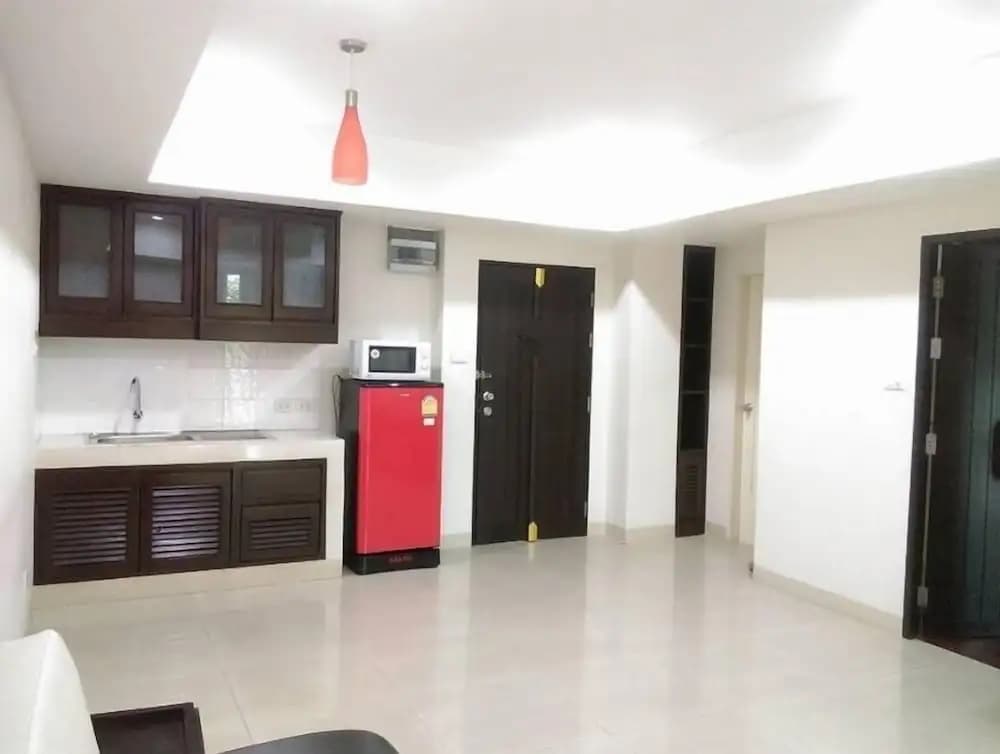 Laidback Place Apartment - photo 17