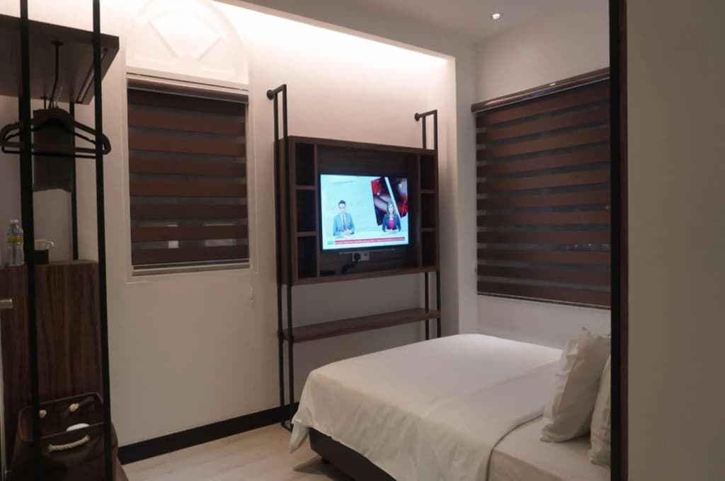 Styles Hotel - photo 4