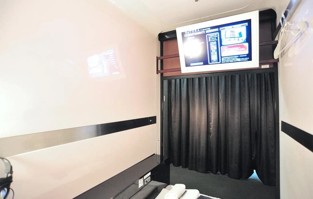First Cabin Kyoto Karasuma - photo 8