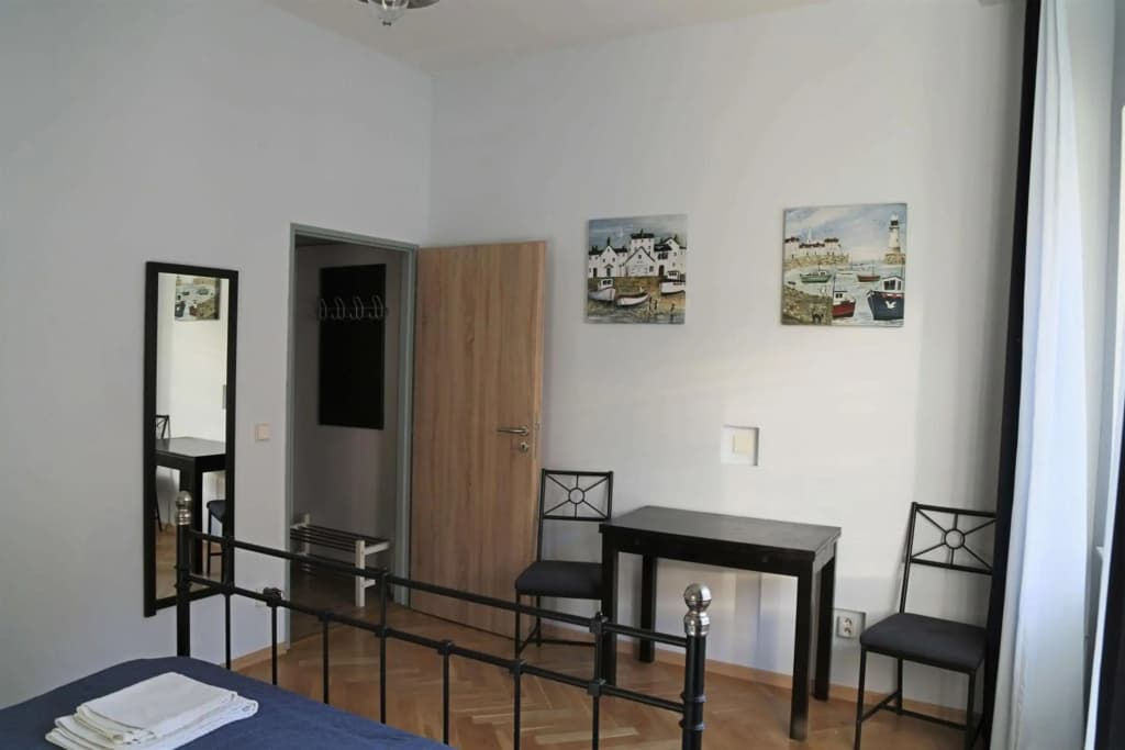 Charles Square Apartments - photo 4