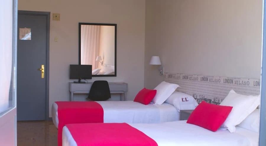 Anaco Hotel - photo 4