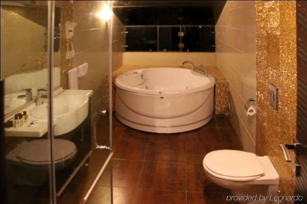 Hollywood Hills Hotel - photo 8