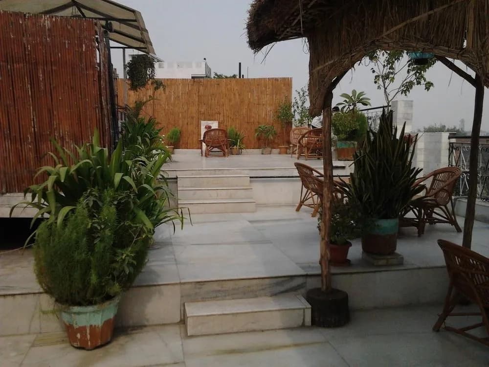 Hotel Hare Krishna - photo 10