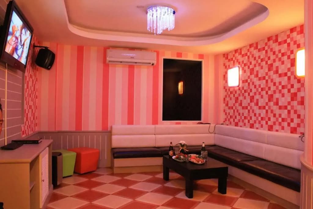 SB Living Place Hotel - photo 44