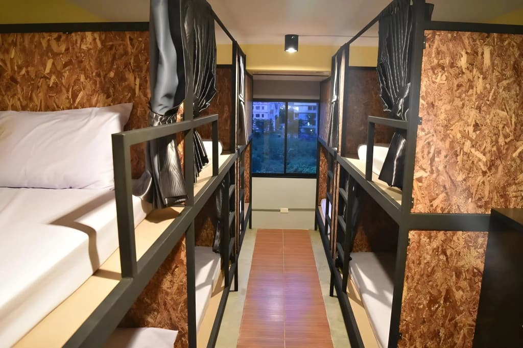 Hide Bangkok Hostel - photo 5