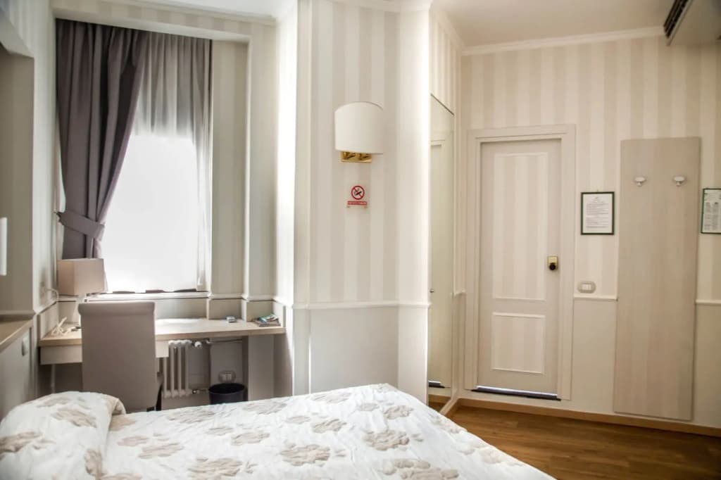 Hotel Flora - photo 14