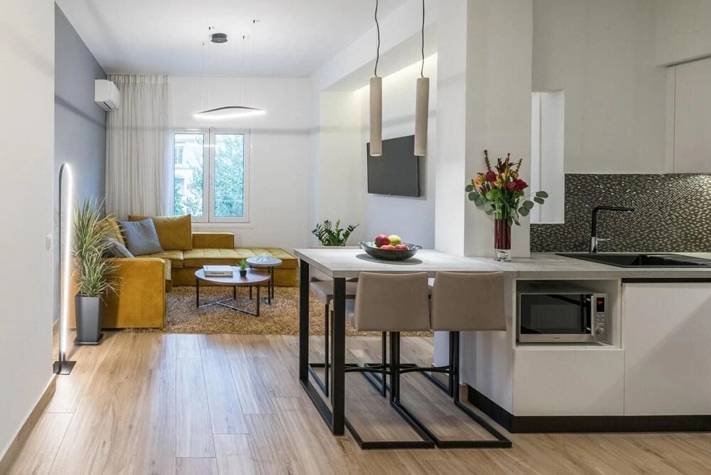 De Minimis - a Chic 3BR Downtown Apartment - photo 9