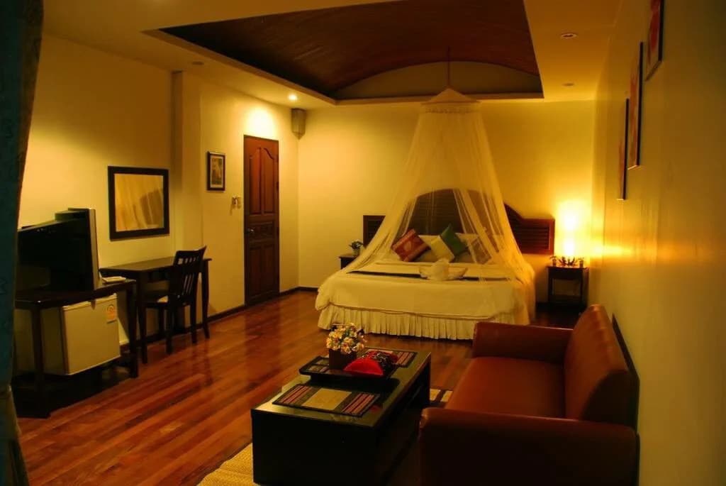 Nawaporn Place Guesthouse - photo 21