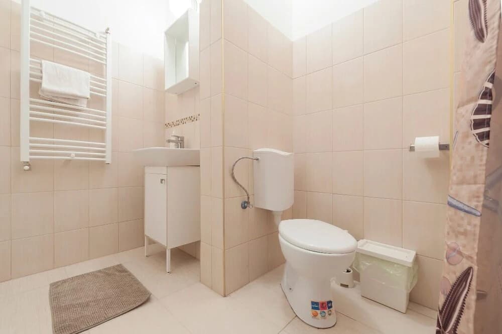 Home Apartment - photo 8