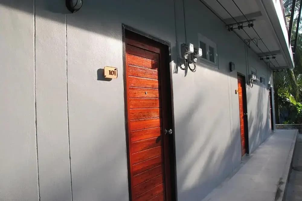 Snooze Inn Phuket - photo 21