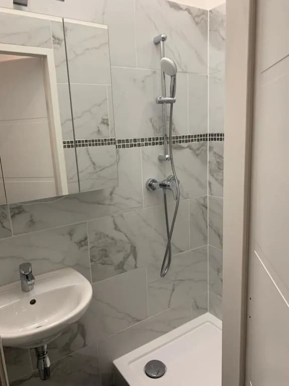 Apartment - photo 6