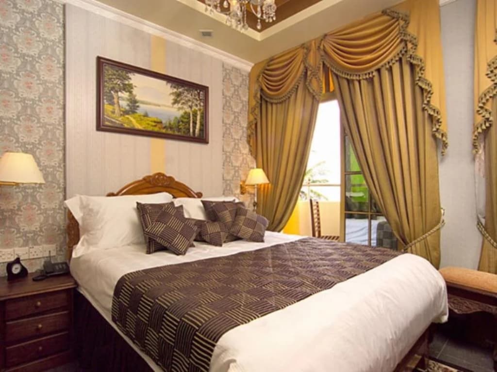 Loona Hotel - photo 3