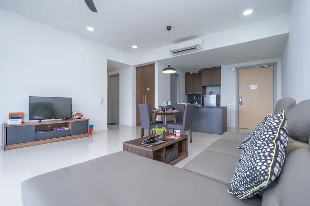 OYO Home 89725 Beautiful 3br Grand Medini - photo 36
