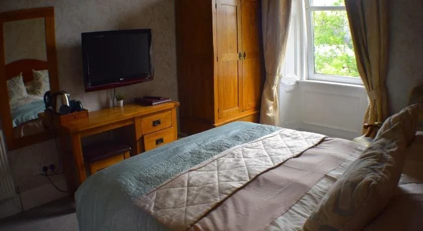 Gifford House - photo 24