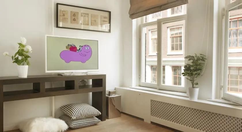 Downtown Apartment - photo 3
