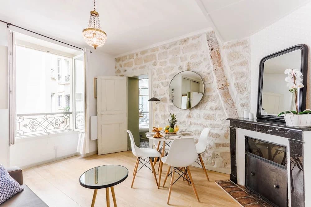Eiffel Tower - Champ de Mars Apartment - photo 4
