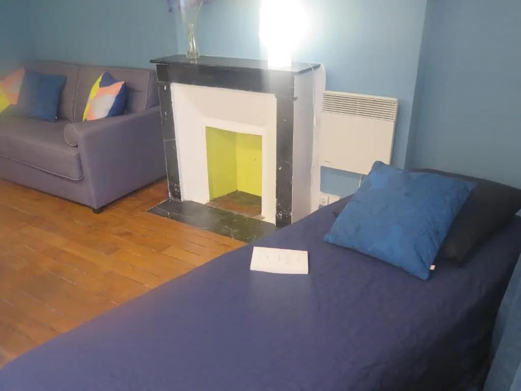 Bright and Newly Renovated Apartment, Hip Canal Saint-Martin Area, Central Paris - photo 4