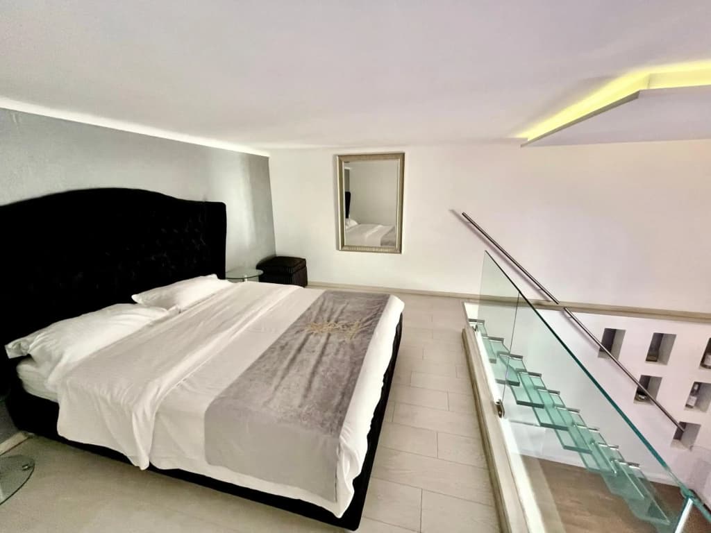 ANDRASSY 6 JACUZZI Suites - photo 3