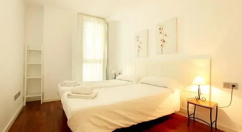 Port Vell Suites - photo 4