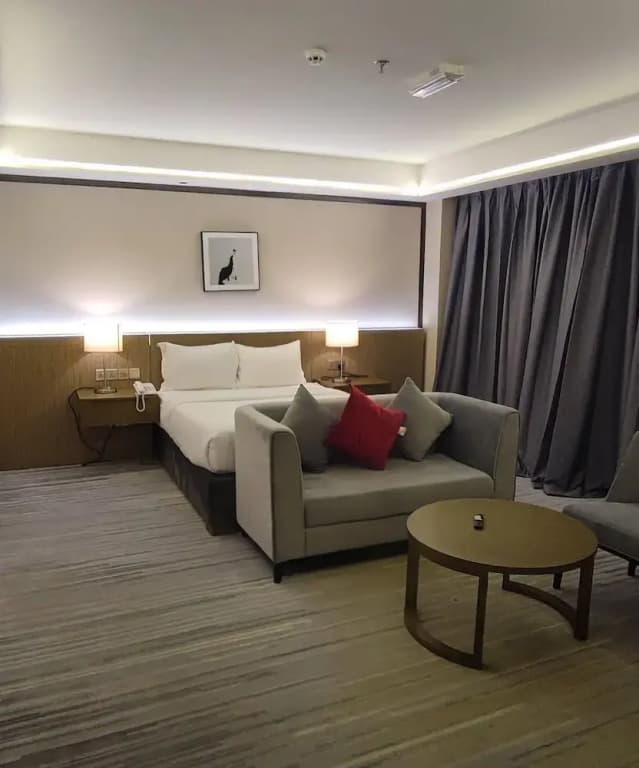 Airport Hotel Muscat - photo 4