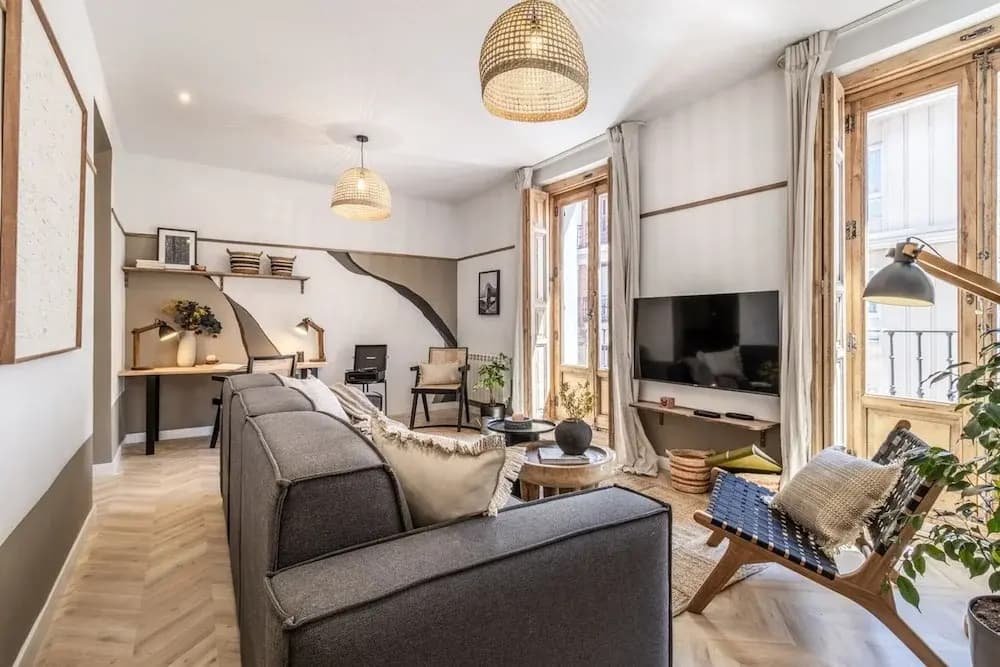 Eriste - 2 Bedrooms in Malasa a - photo 1