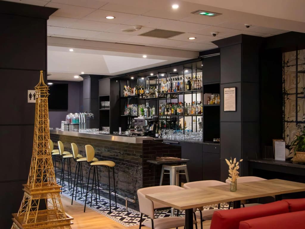 Mercure Paris Centre Tour Eiffel Hotel - photo 31