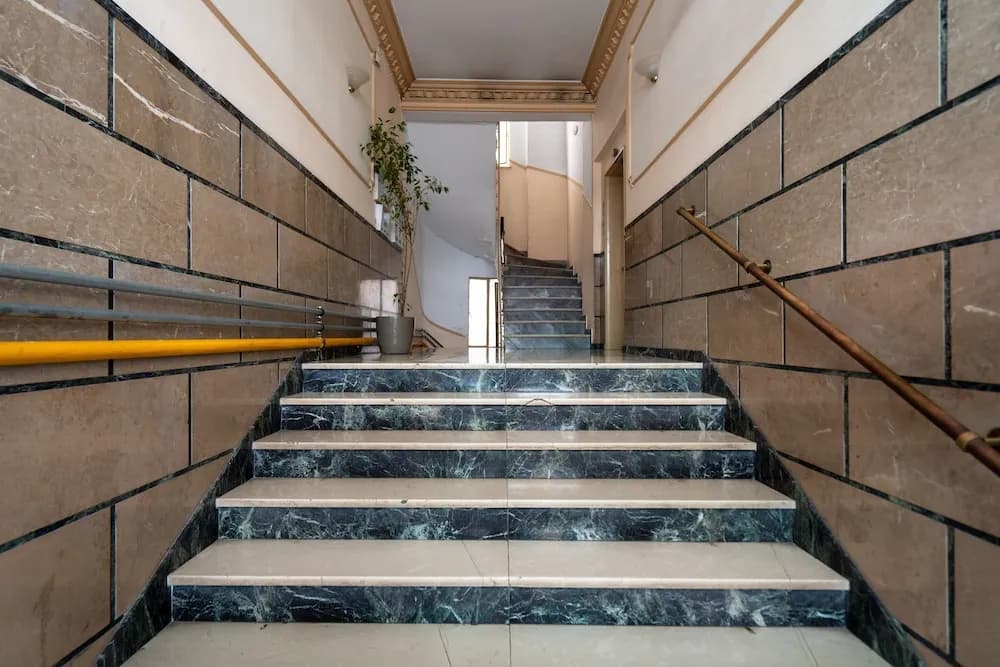 Classy Apartment in Koukaki, Walk to Metro & Acropolis - photo 11