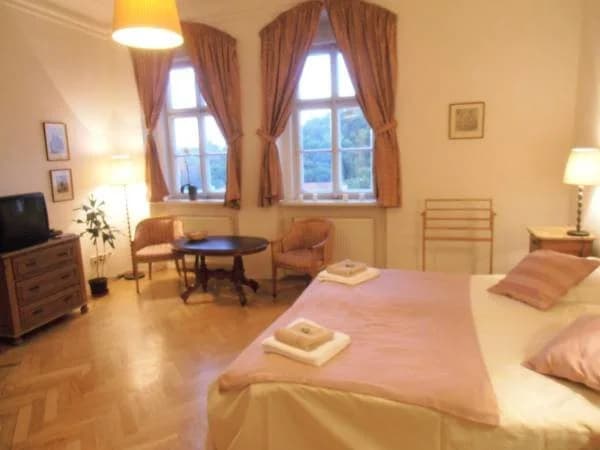 Golden Apple Apartments - photo 4