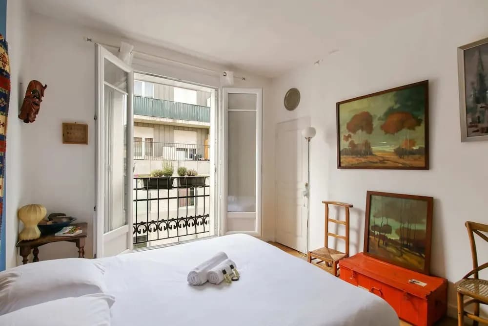 Comfortable Parisian Home 2mins From Metro Line 7 - photo 3
