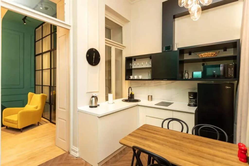 Stylish 3BR House with balcony - photo 24