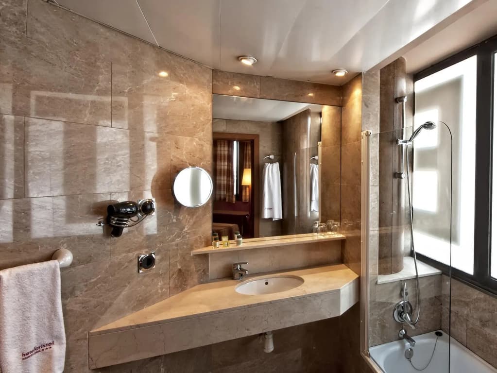 Hotel Aristol - Sagrada Familia - photo 8