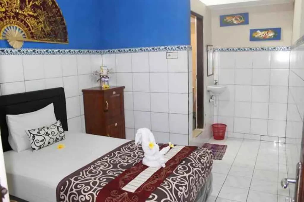 Gong Corner Guesthouse - photo 9