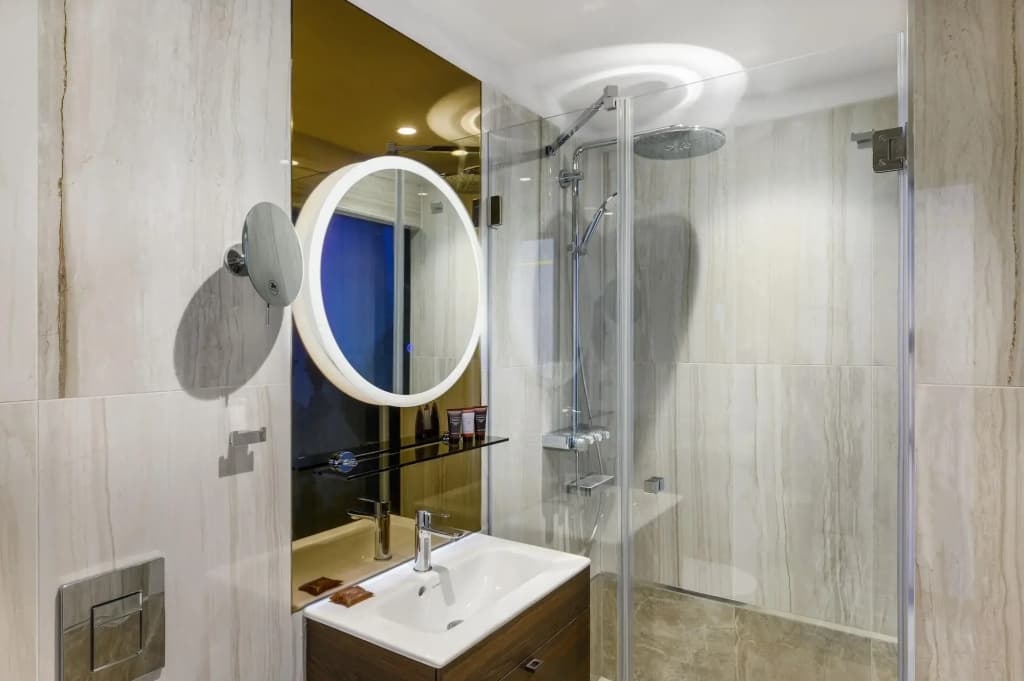 Emerald Hotel - photo 10
