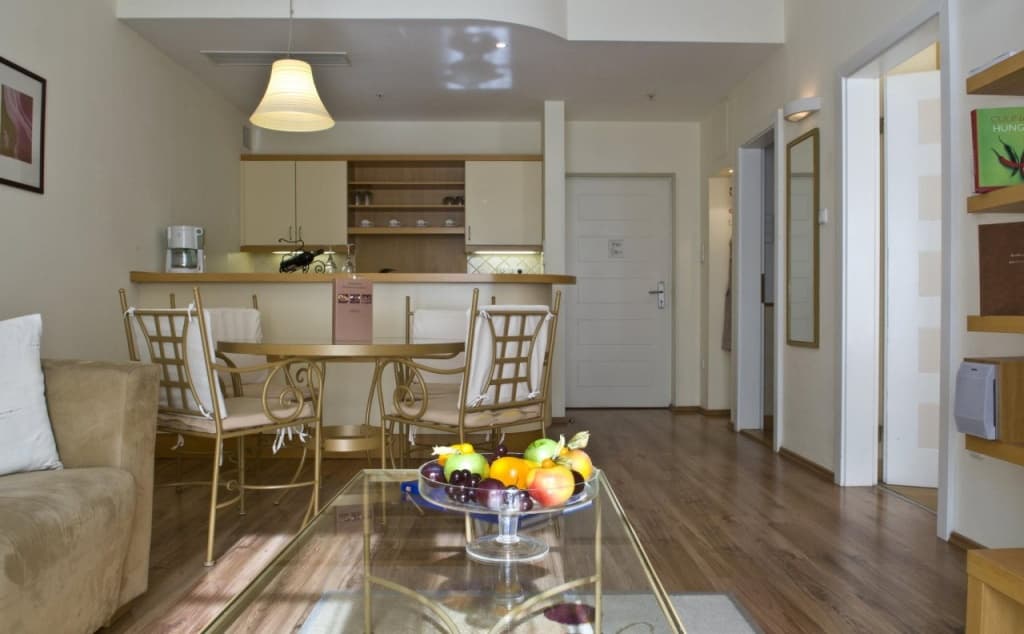 Mamaison Residence Izabella Budapest - photo 11