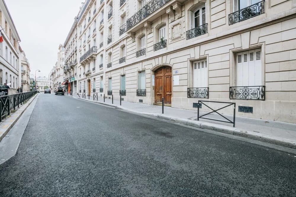 Beautiful apartment for 6 pax Near Eiffel Tower by GuestReady - photo 1