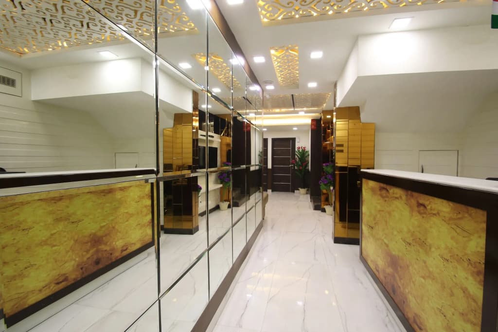 Hotel Hill Palace - photo 14