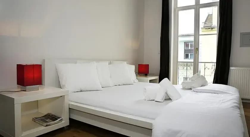 The Suite Prague Castle Apartment - photo 4