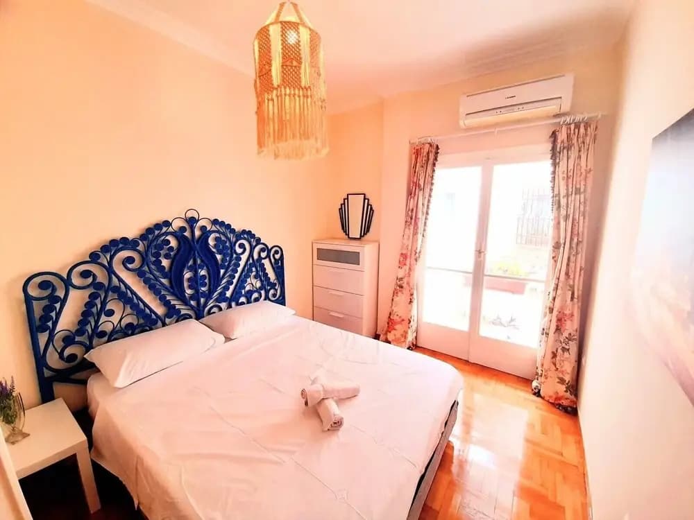 Magnificent Apt under the Acropolis - photo 3