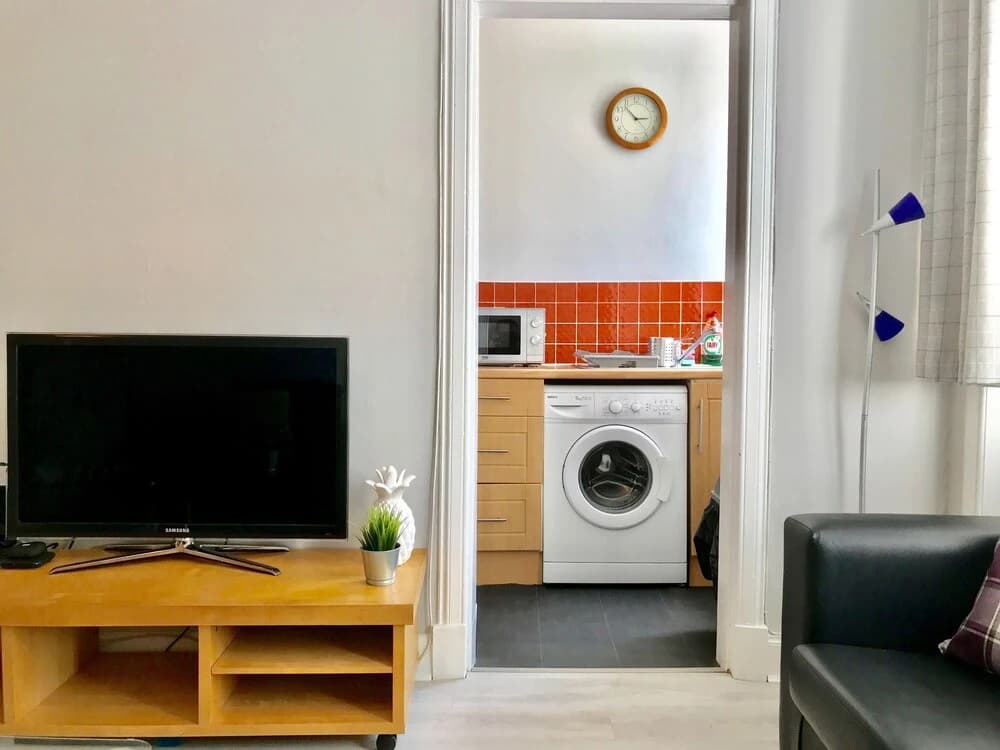 Easter Road Edinburgh Apartment - photo 10