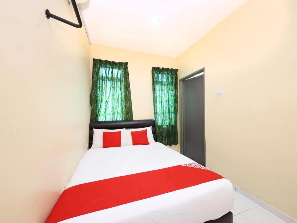 OYO 774 Hotel Iskandar - photo 6