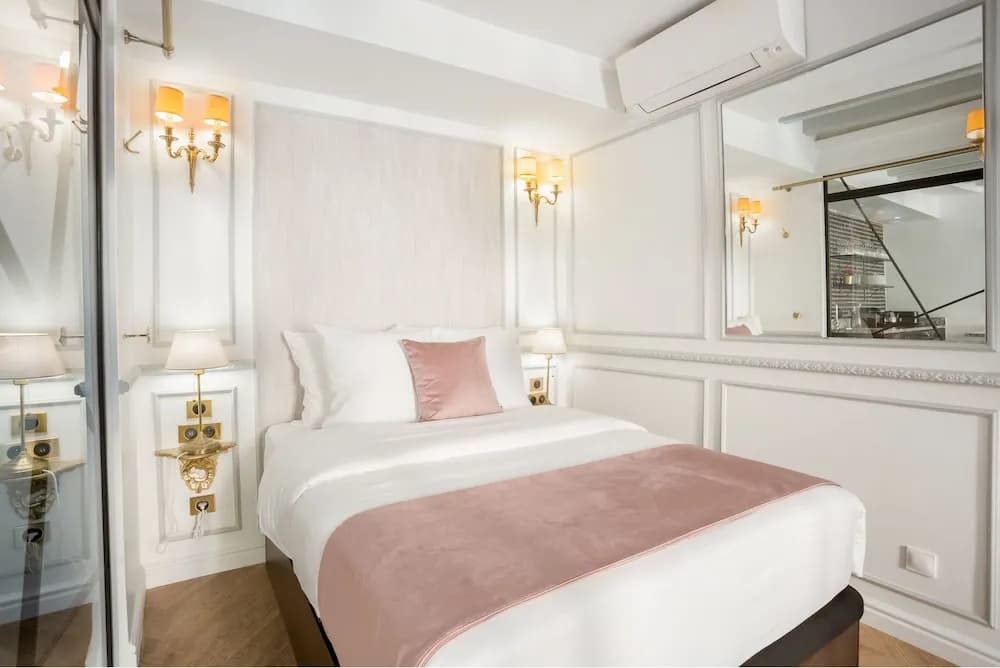 Luxury 4 Bedroom 3 Bathroom Louvre - AC - photo 4
