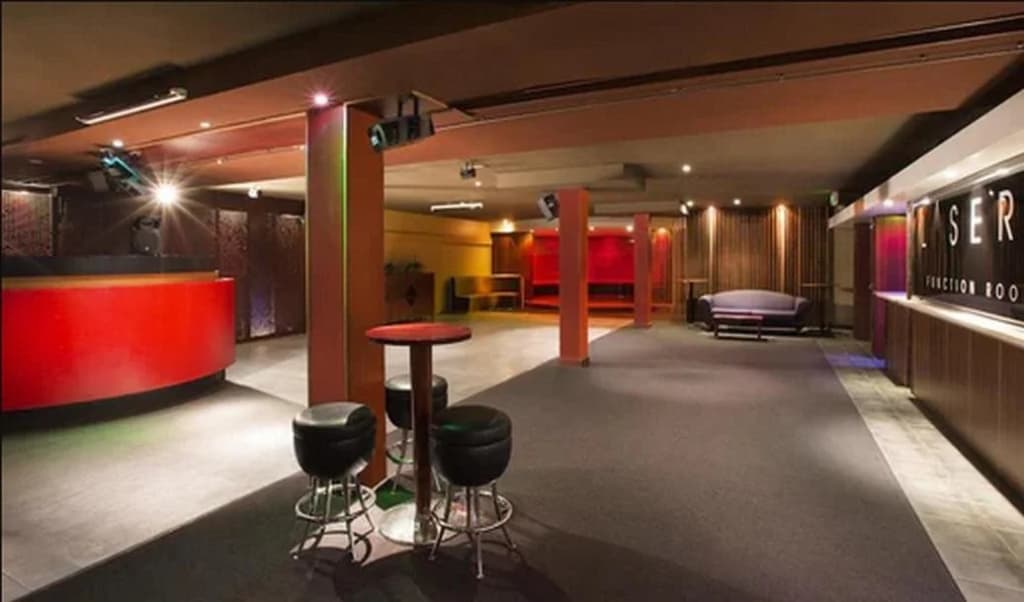 Waltzing Matilda Hotel - photo 2
