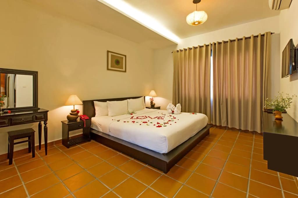 East West Villa - photo 3