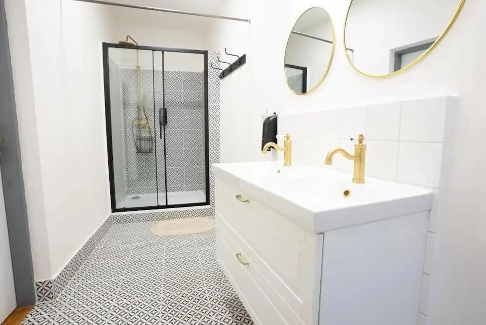 White Wolf House Hostel & Apartments - photo 7