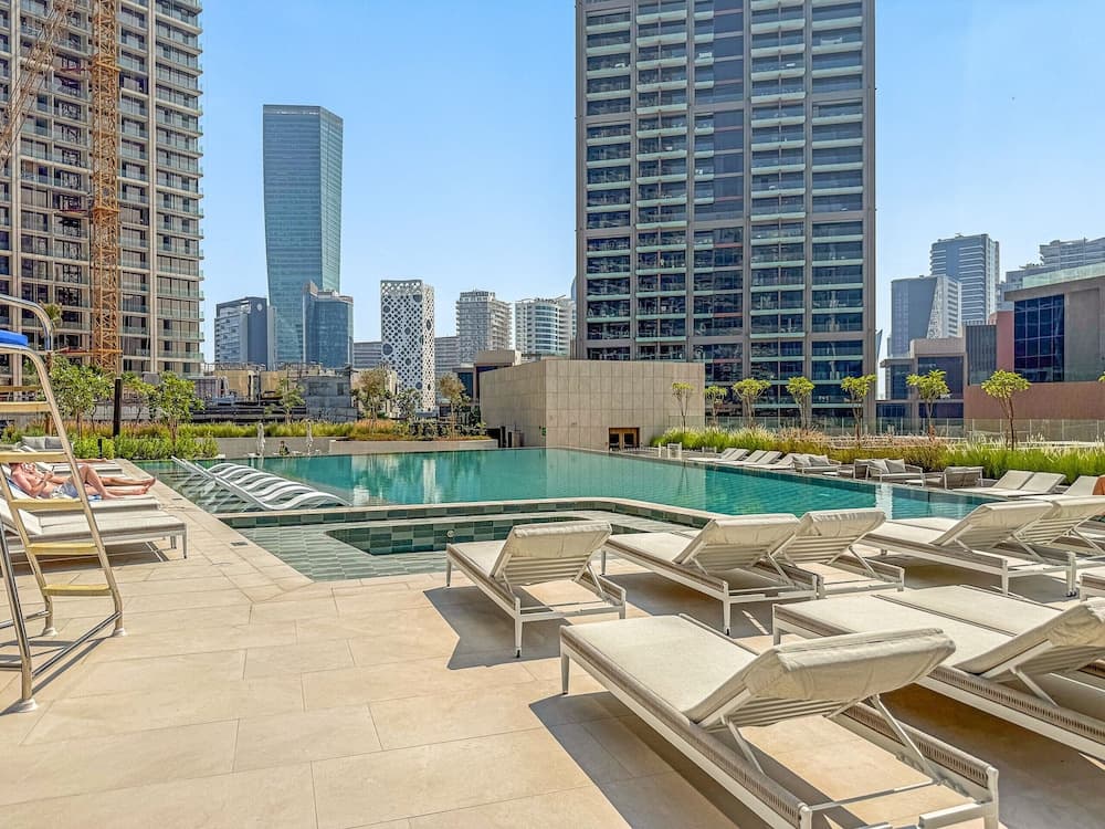 Peninsula One - 1710 Studio - photo 3
