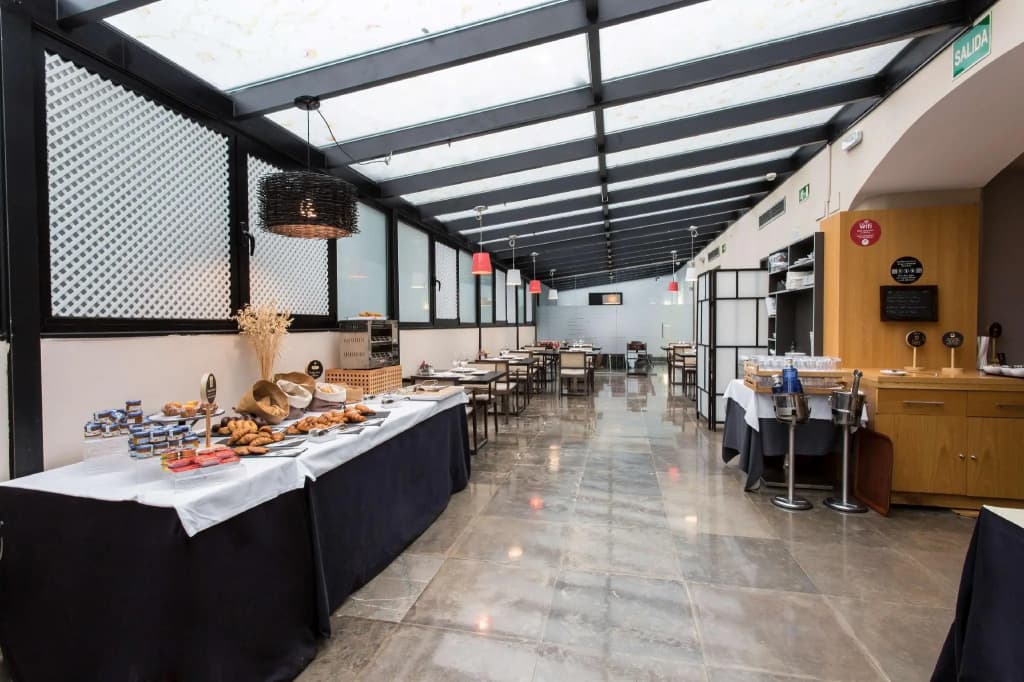 ICON Embassy - photo 15