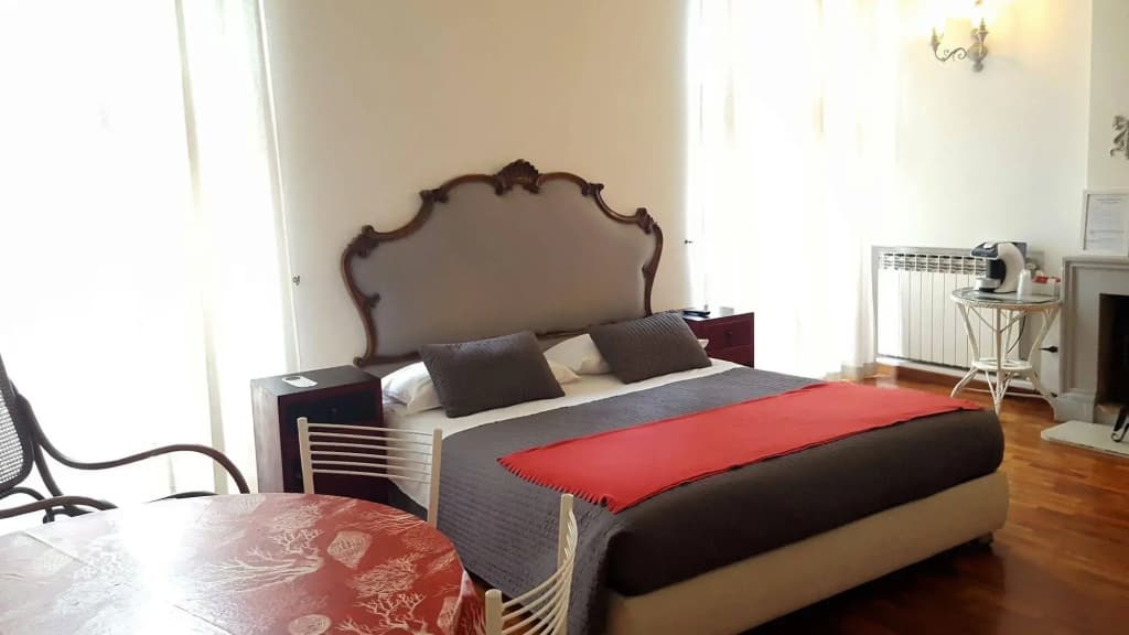 Spanish Steps Suite - photo 3
