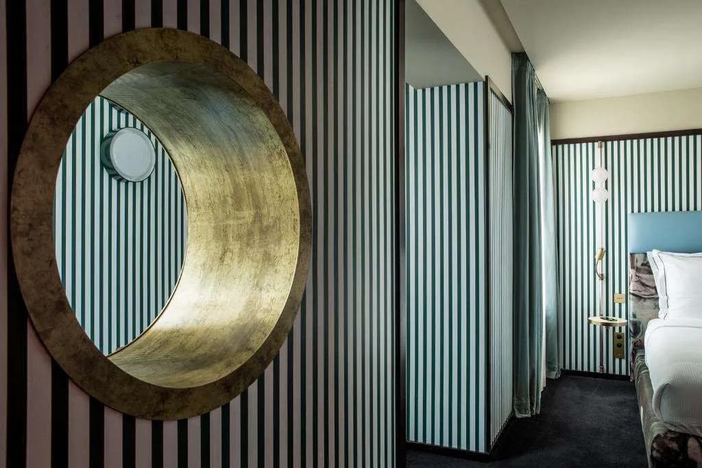 Hôtel du Rond-Point des Champs-Élysées - photo 36