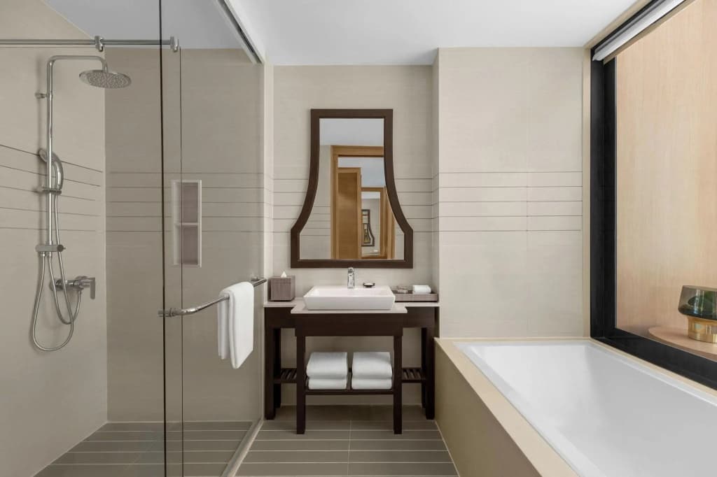 Courtyard by Marriott Phuket, Patong Beach Resort - photo 8